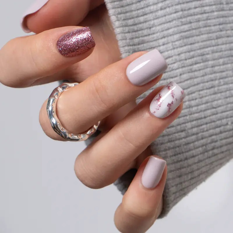 Lot de 30 faux ongles blush brillants – Manucure courte naturelle pour tous les jours