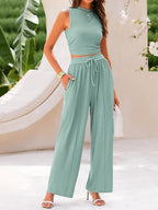 Ensemble crop top côtelé et pantalon large