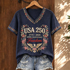 T-shirt à col en V « Freedom Emblem » 250 USA pour femme