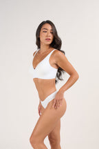 Soutien-gorge sans couture sans armatures push-up décolleté en V profond à coussinets en gel