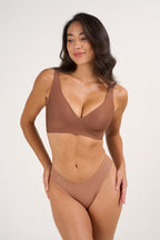 Soutien-gorge sans couture sans armatures push-up décolleté en V profond à coussinets en gel