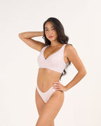 Soutien-gorge sans armature push-up sans couture à armatures de gel, en V profond et festonné