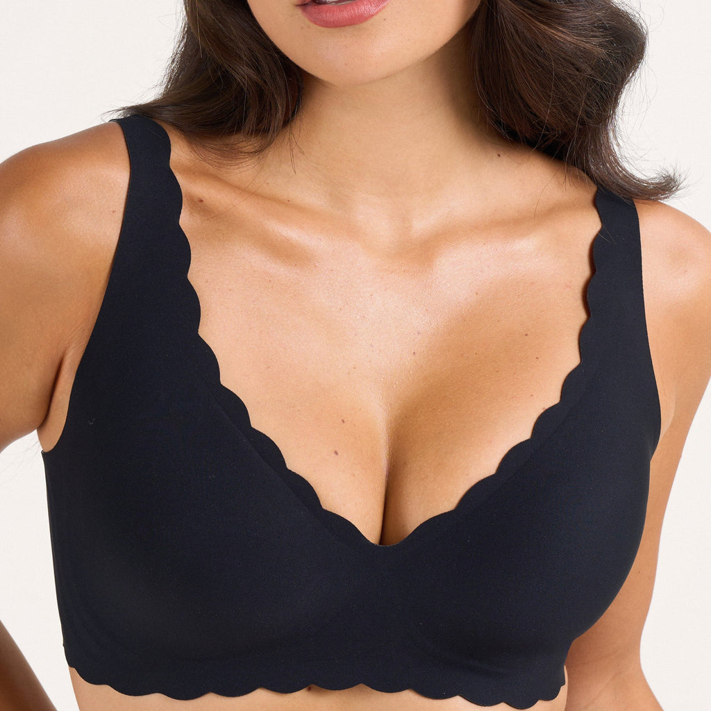Scalloped Deep V Push-Up Seamless Wireless Jelly Bra