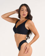 Soutien-gorge sans armature push-up sans couture à armatures de gel, en V profond et festonné