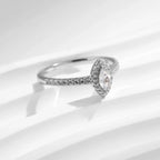 Bague de fiançailles en joaillerie fine taille marquise